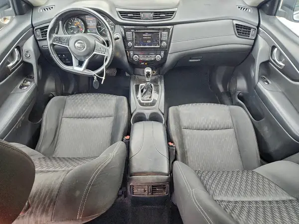 KNMAT2MVXJP601647 2018 NISSAN ROGUE - Image 8