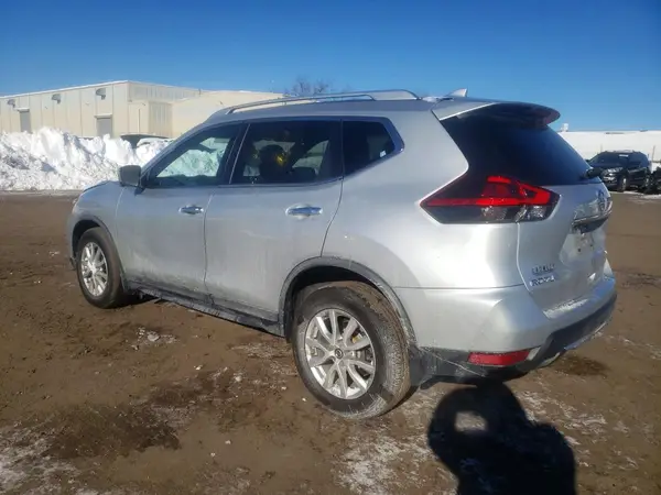 KNMAT2MVXJP602099 2018 NISSAN ROGUE - Image 2