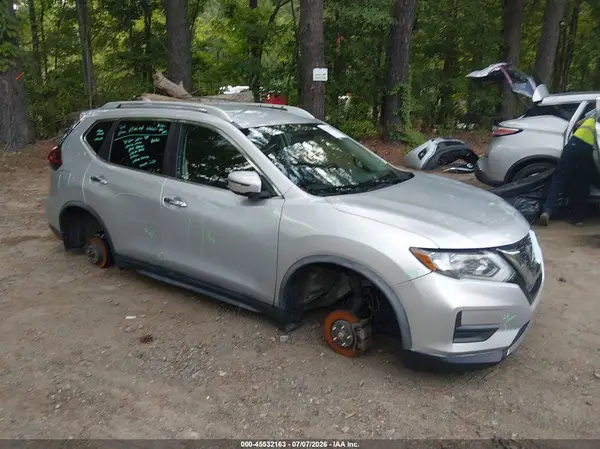 KNMAT2MVXJP603172 2018 NISSAN ROGUE - Image 1