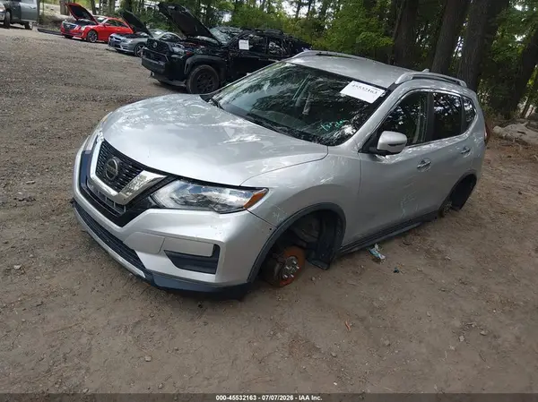 KNMAT2MVXJP603172 2018 NISSAN ROGUE - Image 2