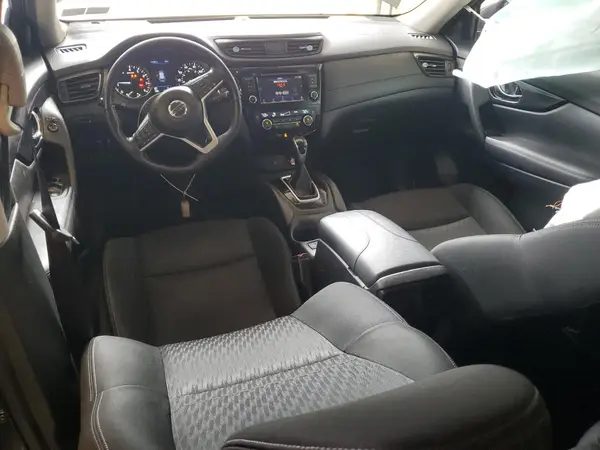 KNMAT2MVXJP608307 2018 NISSAN ROGUE - Image 8