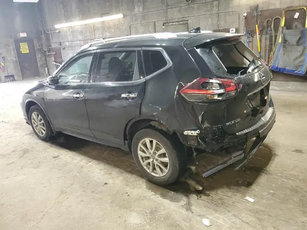 KNMAT2MVXJP609828 2018 NISSAN ROGUE - Image 2