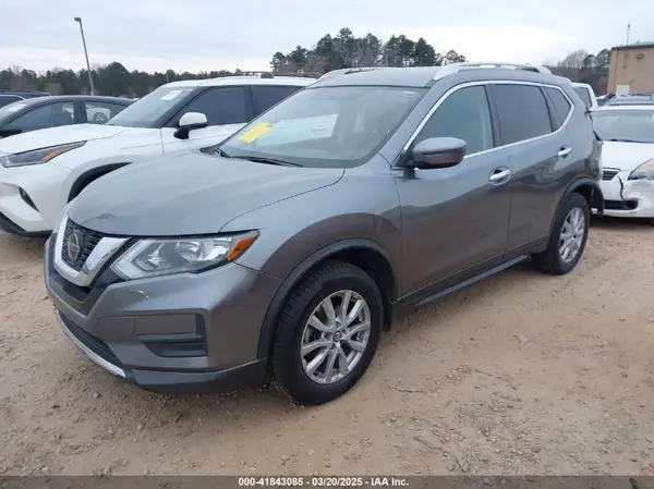 KNMAT2MVXJP614205 2018 NISSAN ROGUE - Image 2
