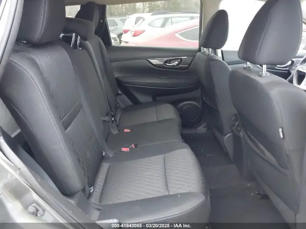 KNMAT2MVXJP614205 2018 NISSAN ROGUE - Image 8