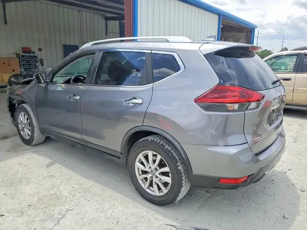 KNMAT2MVXJP620067 2018 NISSAN ROGUE - Image 2