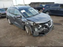 KNMAT2MVXJP621090 2018 NISSAN ROGUE