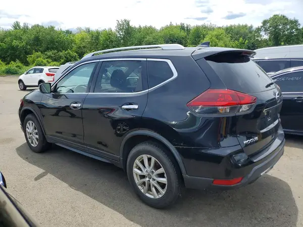 KNMAT2MVXJP621302 2018 NISSAN ROGUE - Image 2