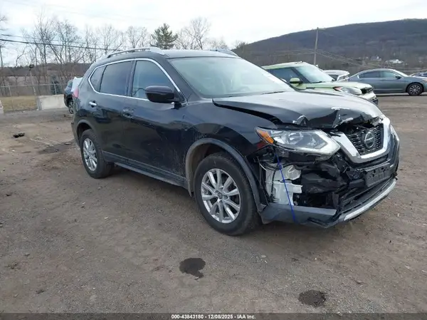 KNMAT2MVXJP621428 2018 NISSAN ROGUE - Image 1
