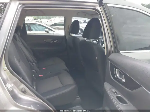 KNMAT2MVXKP500917 2019 NISSAN ROGUE - Image 8