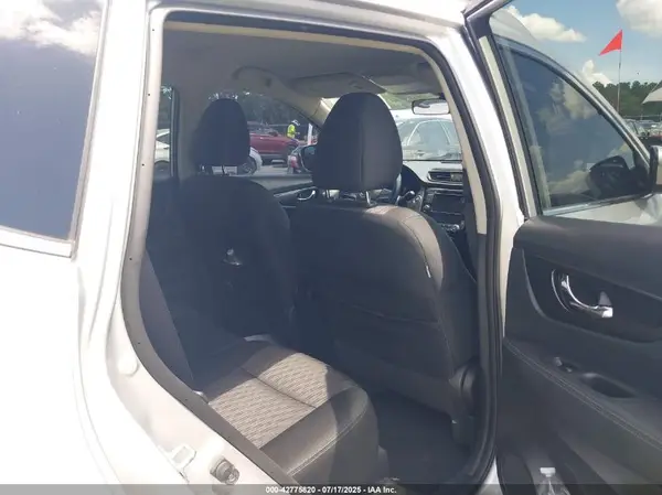 KNMAT2MVXKP504398 2019 NISSAN ROGUE - Image 8