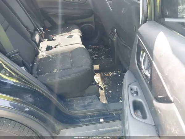 KNMAT2MVXKP504546 2019 NISSAN ROGUE - Image 8