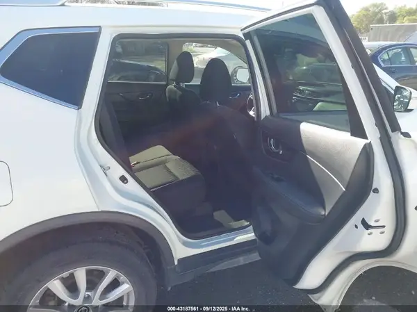 KNMAT2MVXKP548496 2019 NISSAN ROGUE - Image 8