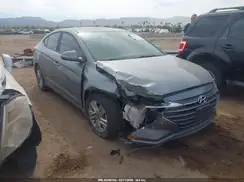 LMHD84LF1KU745493 2019 HYUNDAI ELANTRA