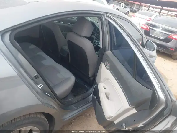 LMHD84LF1KU745493 2019 HYUNDAI ELANTRA - Image 8
