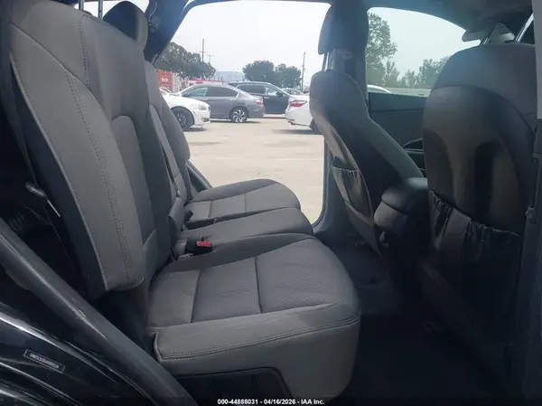 LOT-1-44888031 2018 HYUNDAI SANTA FE - Image 8