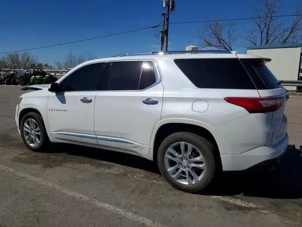 LOT-3-45804706 2020 CHEVROLET TRAVERSE - Image 2