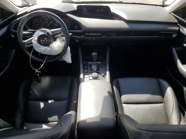 LOT-3-50671706 2020 MAZDA 3 - Image 8