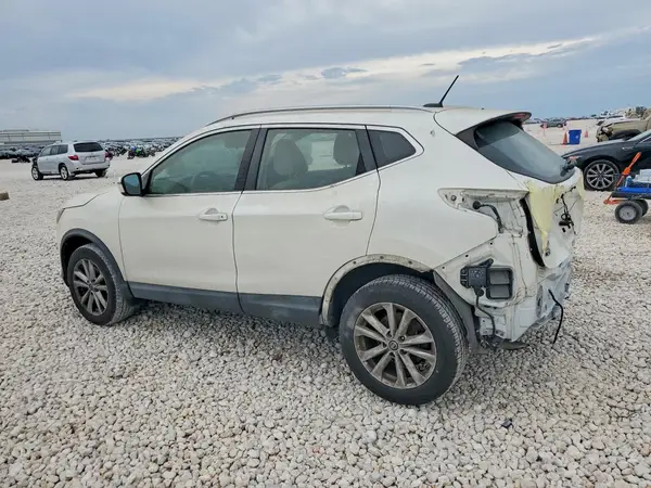 LOT-3-52098596 2019 NISSAN ROGUE - Image 2