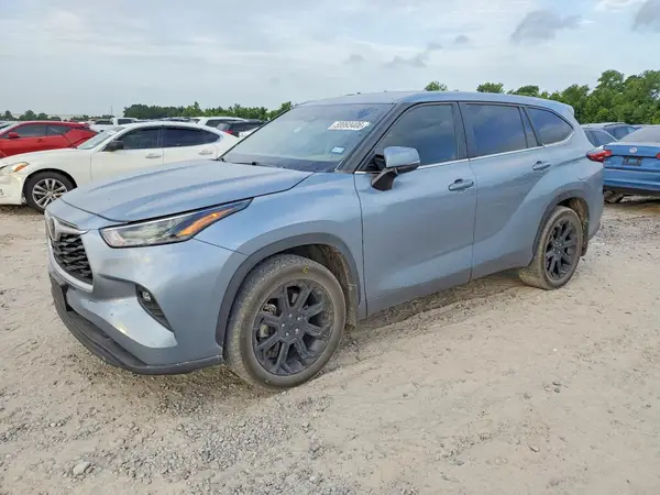 LOT-3-58993406 2023 TOYOTA HIGHLANDER - Image 1