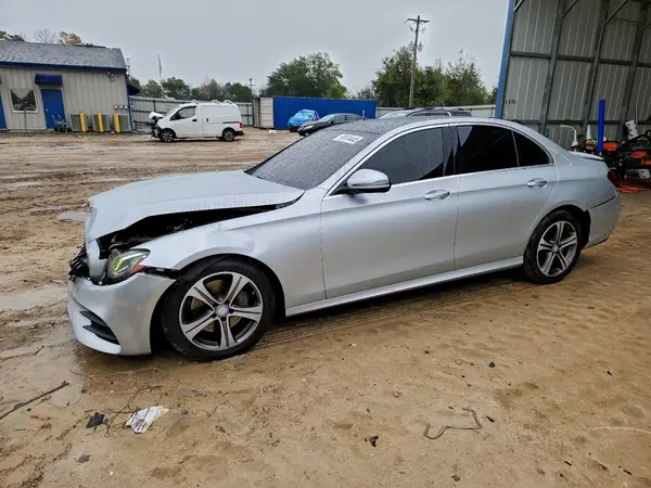 LOT-3-97174445 2017 MERCEDES-BENZ E-KLASSE - Image 1