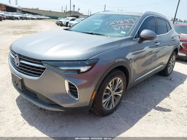 LRBAZLR40ND121899 2022 BUICK ENVISION - Image 2