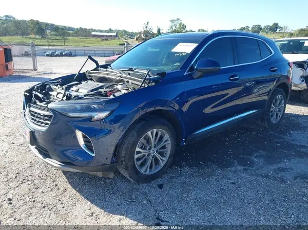 LRBAZLR40ND137861 2022 BUICK ENVISION - Image 2