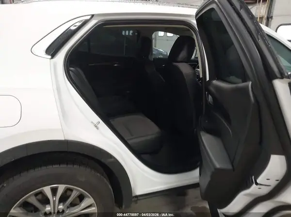 LRBAZLR40PD033745 2023 BUICK ENVISION - Image 8