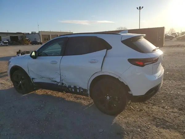 LRBAZLR41MD112711 2021 BUICK ENVISION - Image 2