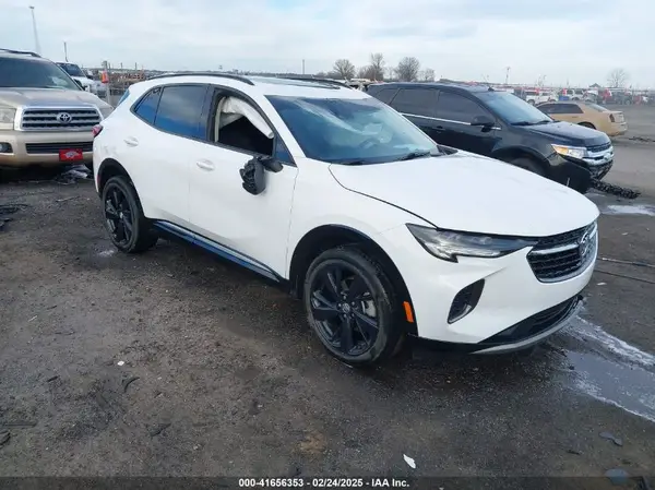 LRBAZLR42ND022064 2022 BUICK ENVISION - Image 1