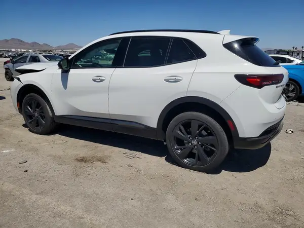 LRBAZLR43ND063013 2022 BUICK ENVISION - Image 2