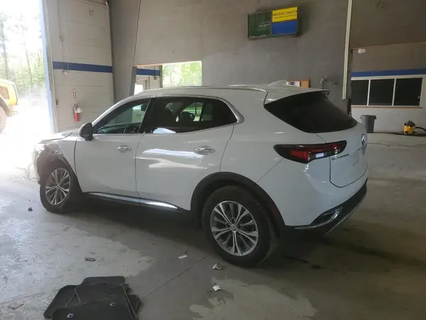 LRBAZLR43ND137546 2022 BUICK ENVISION - Image 2