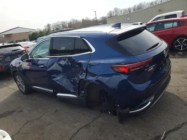 LRBAZLR43ND139572 2022 BUICK ENVISION - Image 2