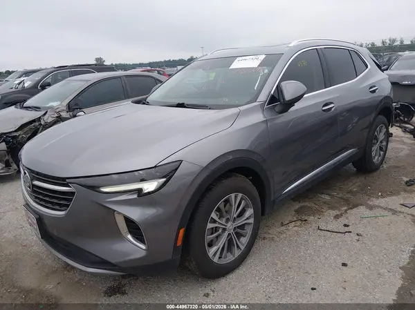 LRBAZLR43ND142875 2022 BUICK ENVISION - Image 2