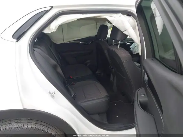 LRBAZLR45PD120072 2023 BUICK ENVISION - Image 8