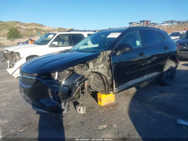 LRBAZLR46PD099233 2023 BUICK ENVISION - Image 2