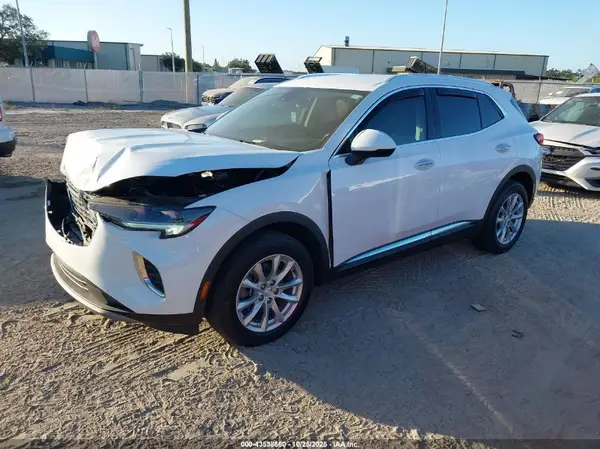 LRBAZLR47MD108629 2021 BUICK ENVISION - Image 2