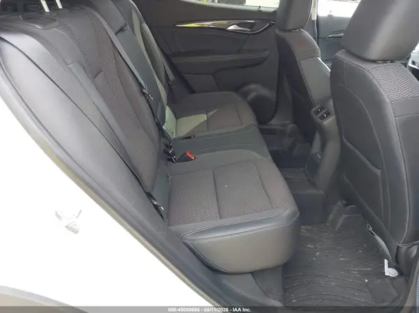 LRBAZLR48MD109868 2021 BUICK ENVISION - Image 8