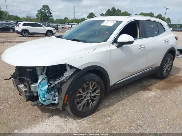 LRBAZLR48ND159946 2022 BUICK ENVISION - Image 2
