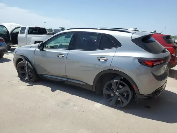 LRBAZLR48PD098763 2023 BUICK ENVISION - Image 2