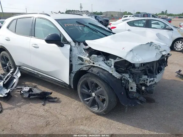 LRBAZLR4XMD167108 2021 BUICK ENVISION - Image 1