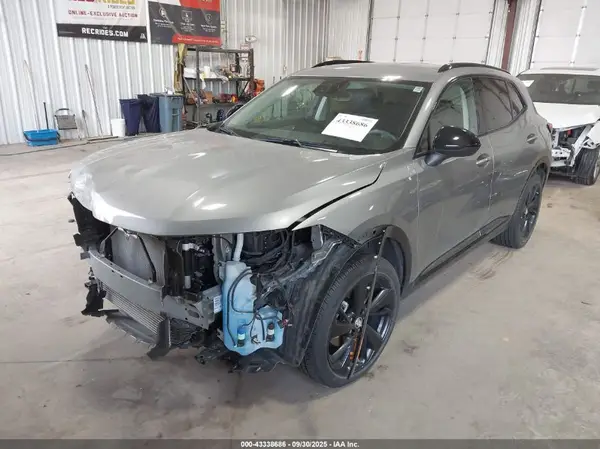 LRBAZLR4XPD127826 2023 BUICK ENVISION - Image 2