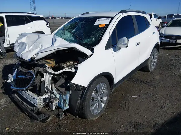LRBCJASB9KY003738 2019 BUICK ENCORE - Image 2
