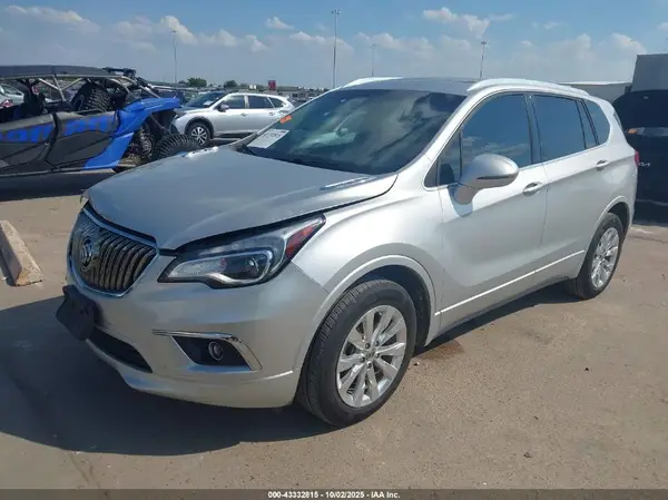 LRBFX1SA0JD006231 2018 BUICK ENVISION - Image 2