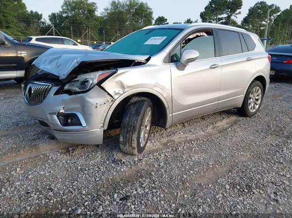 LRBFX1SA0JD007668 2018 BUICK ENVISION - Image 2