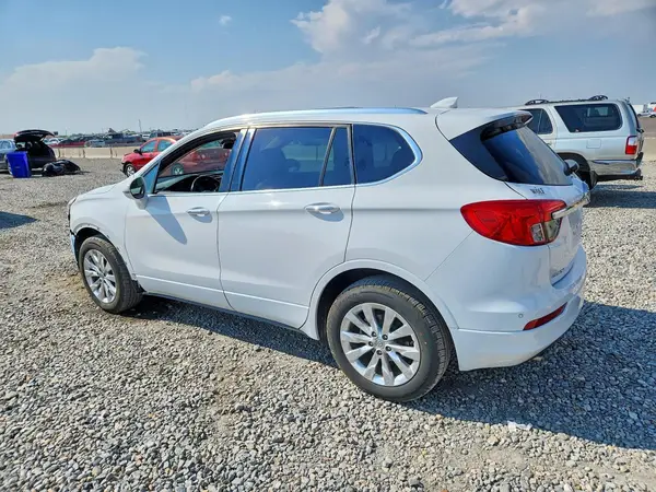 LRBFX1SA0JD010456 2018 BUICK ENVISION - Image 2