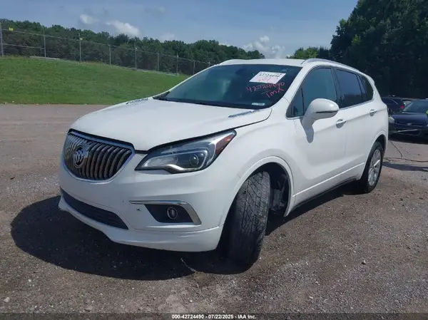LRBFX1SA0JD025684 2018 BUICK ENVISION - Image 2