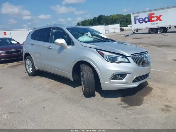 LRBFX1SA0JD028696 2018 BUICK ENVISION - Image 1
