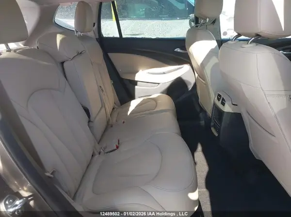 LRBFX1SA0KD075874 2019 BUICK ENVISION - Image 8