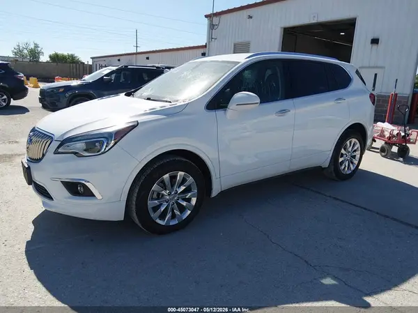 LRBFX1SA2JD024052 2018 BUICK ENVISION - Image 2