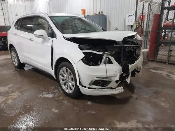 LRBFX1SA2JD052840 2018 BUICK ENVISION - Image 1